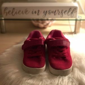 Girls size 11 Oshkosh B’gosh sneakers